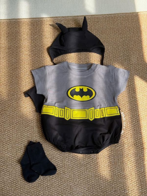 預購萬聖節蝙蝠俠包屁衣套裝9/10收單 