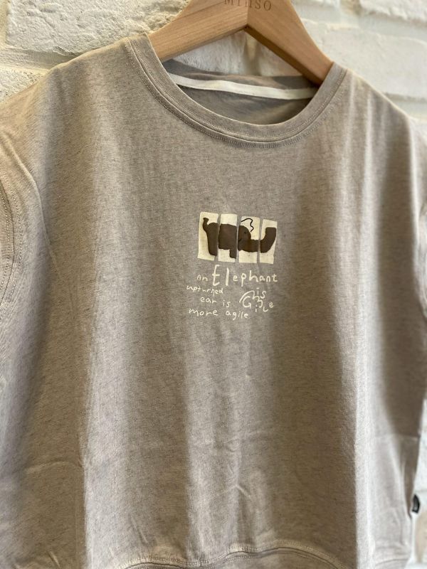 7110現貨夏款男童帥帥大象背心上衣尺寸110-150 