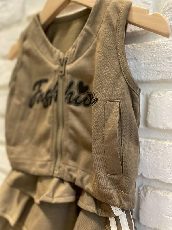 26061-現貨夏款女童辣妹字母蛋糕裙套裝尺寸80-120 