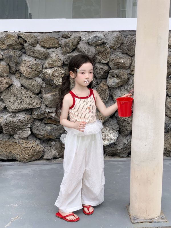 預購夏款女孩時髦愛心吊帶背心花邊氣質套裝 