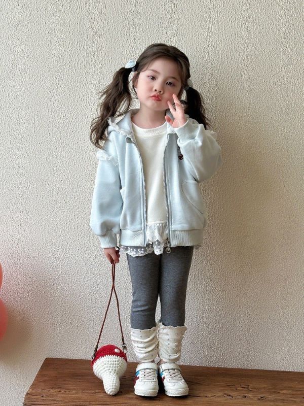 預購秋款女童櫻桃蕾絲外套尺寸80-130 