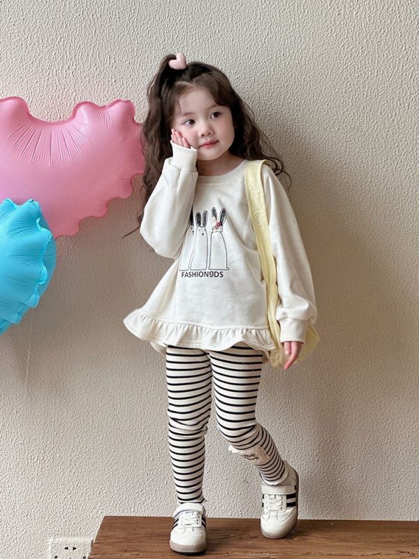 預購秋款女童兔兔上衣+ 褲子套裝尺寸80-130 