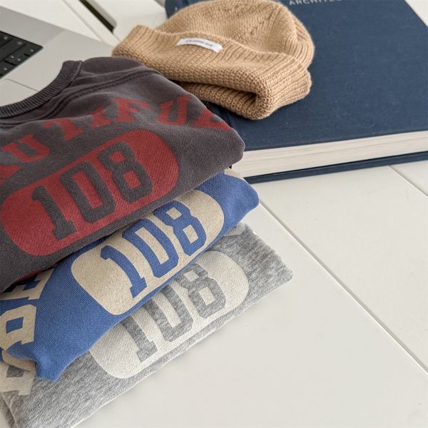 預購秋款男女童美式假兩件上衣尺寸80-130 