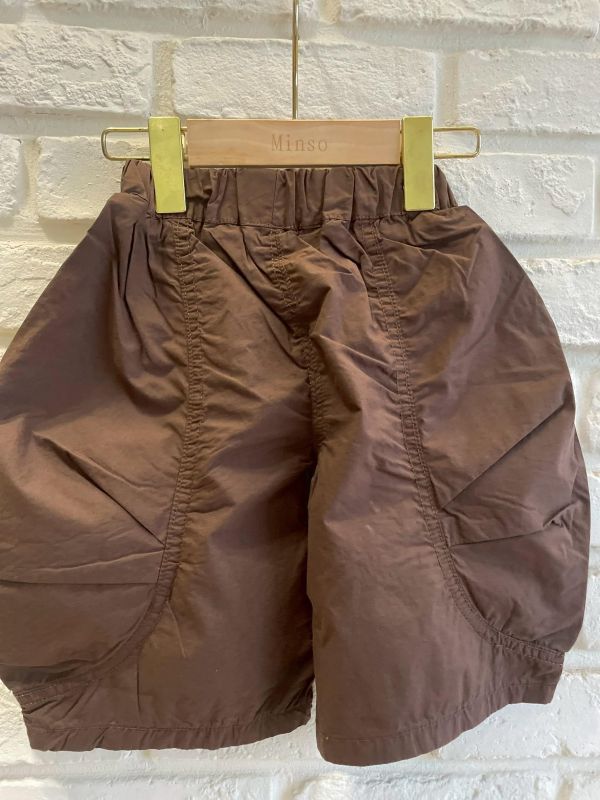 CF611-1現貨男童設計款咖色氣球拼接口袋短褲尺寸90-130 