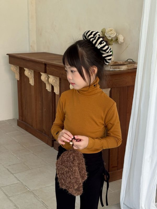 預購秋款女童高領愛心印花純色花邊上衣磨毛尺寸90-150 