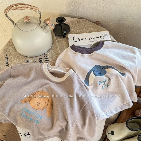 預購秋款女童兔兔上衣尺寸80-130 