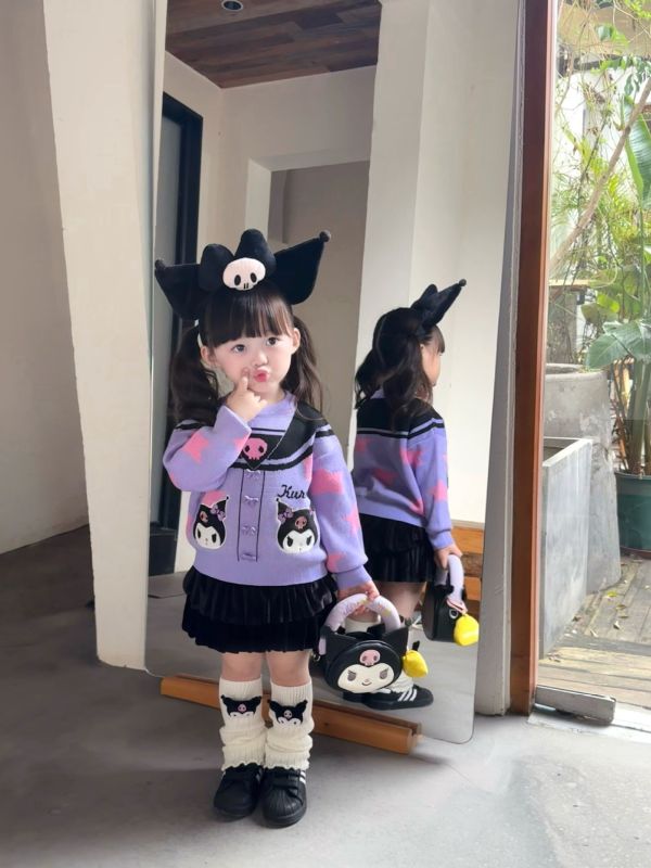 預購秋款日系甜美庫洛米針織刺繡上衣尺寸90-140 