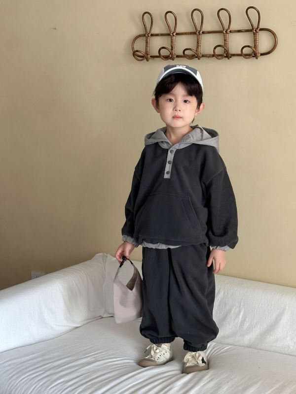 預購冬款男女童保暖搖粒絨套裝尺寸80-150 