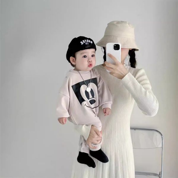 預購秋款男女童米奇連身衣尺寸66-100 