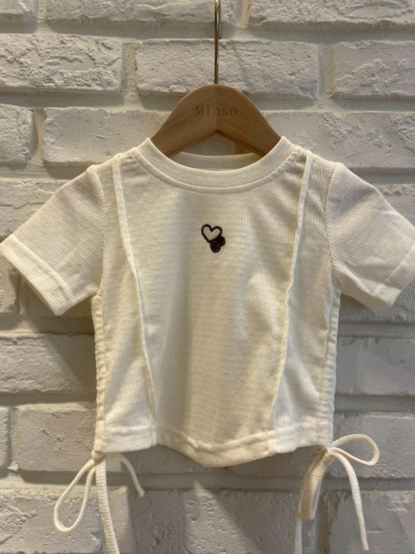 26195-2現貨夏款女童白色刺鏽抽繩短版上衣尺寸80-120 