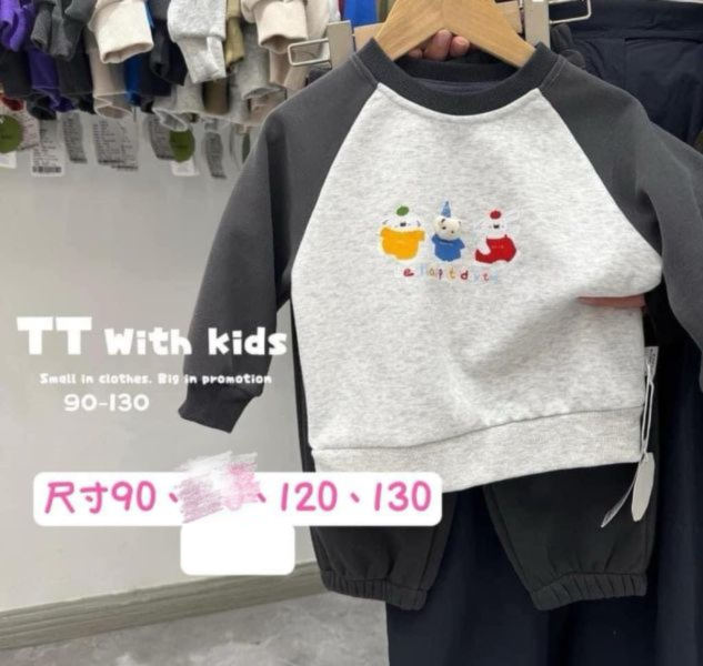 現貨秋款男童上衣尺寸90-130附實拍 