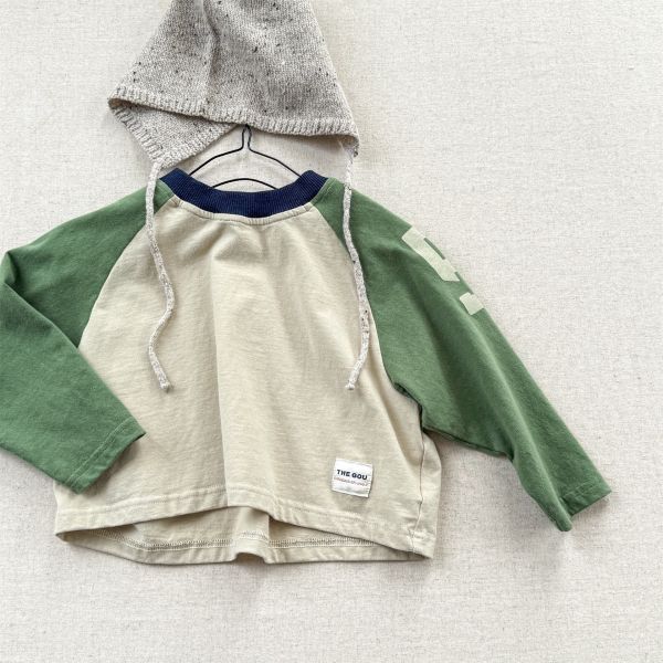 預購秋款男女童拼色上衣尺寸80-130 