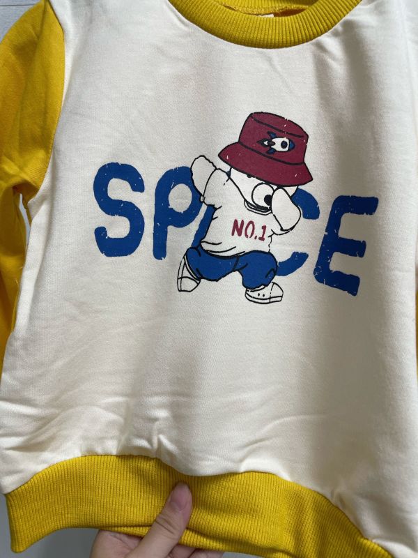 現貨秋款男女童熊熊上衣 