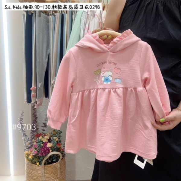 現貨秋款女童兔兔耳朵上衣尺寸90-130附實拍 