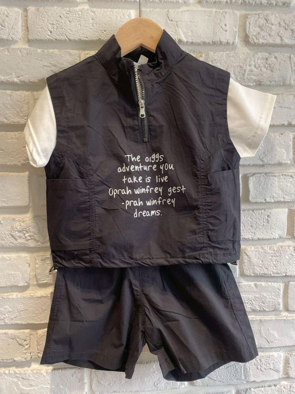 860-1現貨夏款男童字母工裝套裝尺寸90-130 