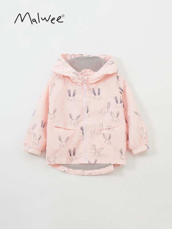 預購秋款女童兔兔風衣外套尺寸100-150 