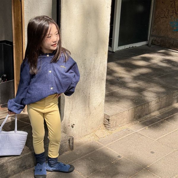 預購秋款女童刺繡內搭褲的尺寸80-130 