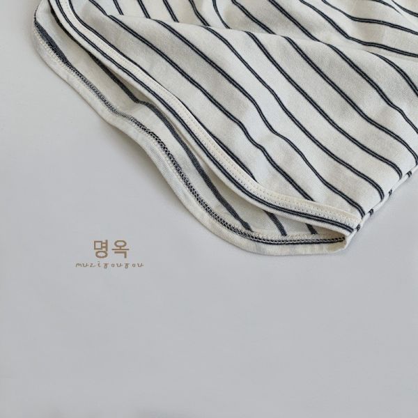 預購秋款日系男童條紋上衣尺寸80-130 