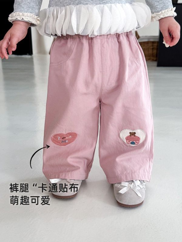 預購秋款女童愛心貼布繡花牛仔褲尺寸73-120 