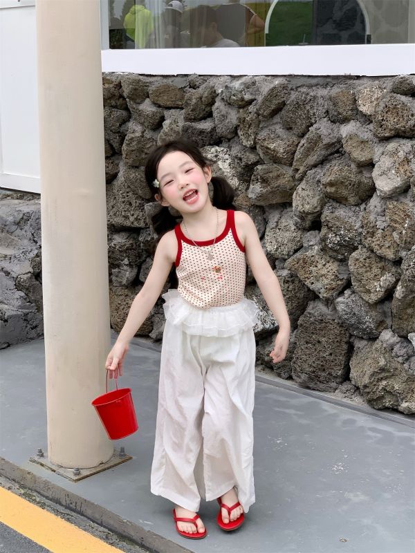 預購夏款女孩時髦愛心吊帶背心花邊氣質套裝 