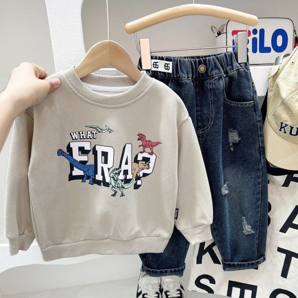 預購秋款男童恐龍上衣尺寸100-150 