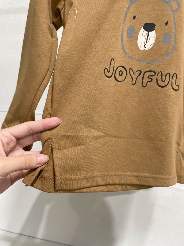 現貨秋款男女童小熊上衣 