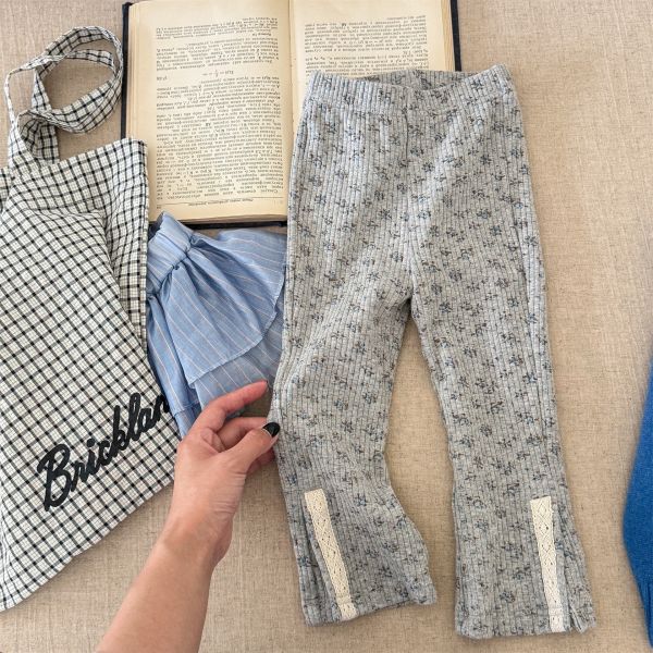 預購秋款女童刺繡內搭褲尺寸80-130 