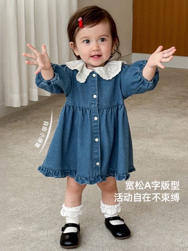 預購秋款女寶翻领刺绣花邊公主裙洋裝尺寸80-130 