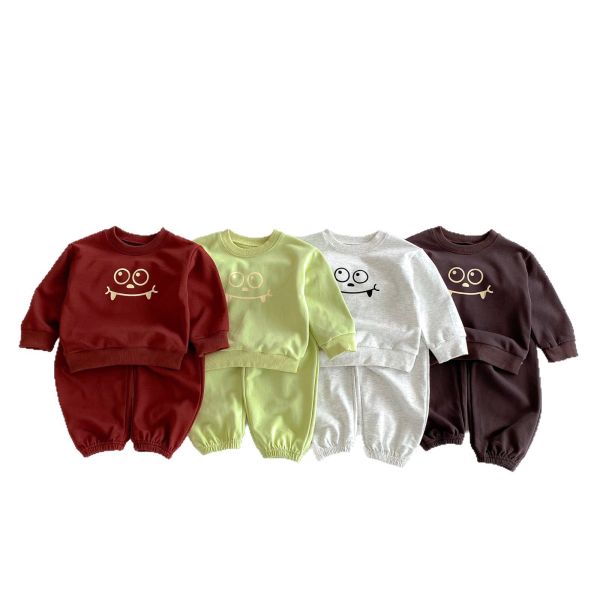 預購秋款男女童表情套裝尺寸80-130 