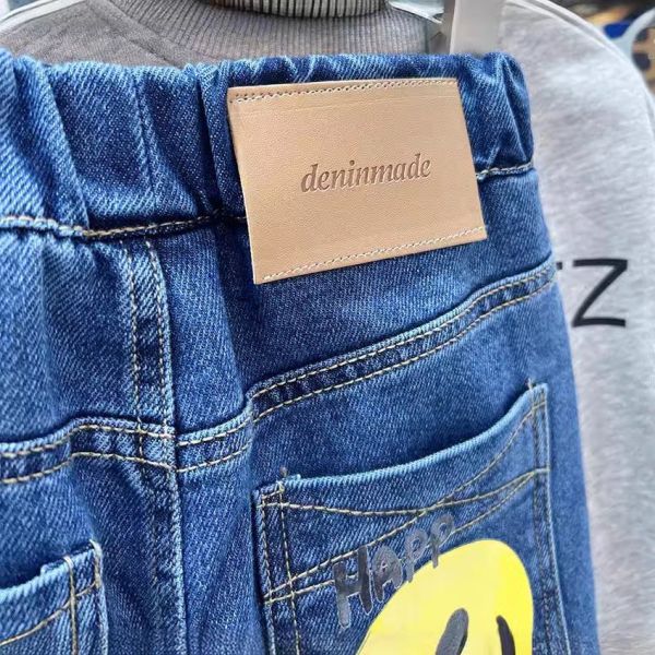 預購秋款男童微笑牛仔長褲尺寸110-150 