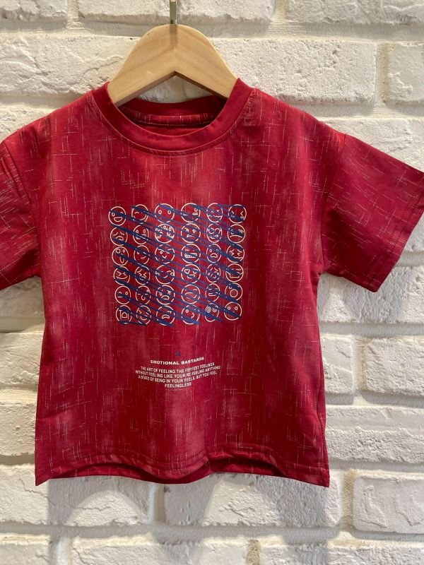 26108現貨夏款男童紅色滿版微笑上衣尺寸90-130 