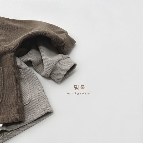 預購秋款男女童百搭毛衣外套尺寸80-130 