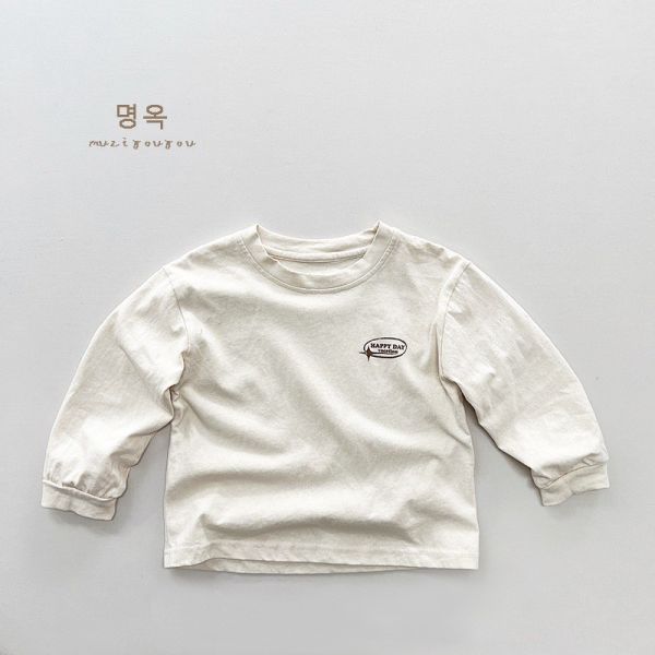 預購秋款男女童百搭小標上衣尺寸80-130 