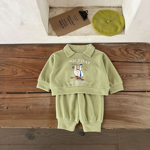 預購秋款男女童卡通套裝尺寸73-120 