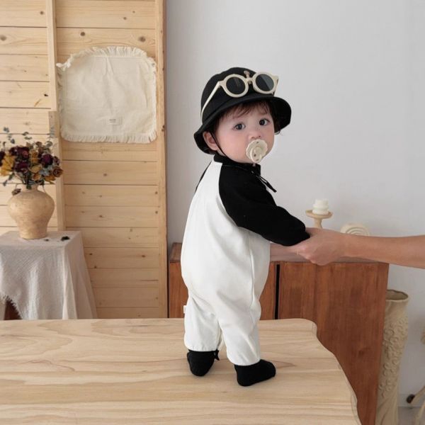 預購秋款男童米奇字母連身衣尺寸66-100 