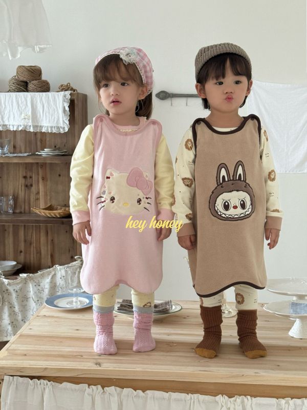 預購秋冬款男女童睡覺必備背心睡袋尺寸90-140 