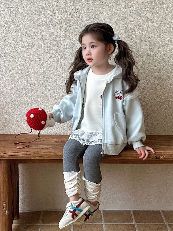 預購秋款女童櫻桃蕾絲外套尺寸80-130 