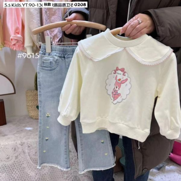 F07現貨秋款女童兔兔上衣尺寸90-130附實拍 