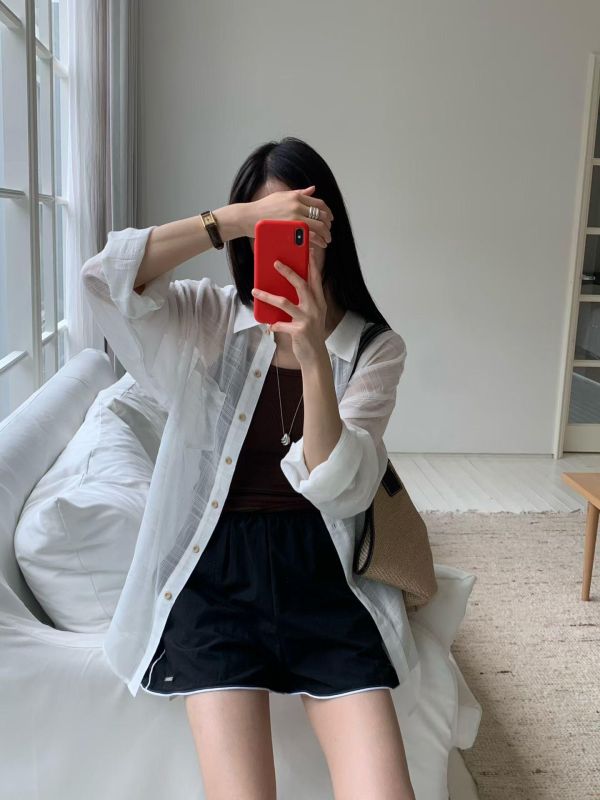 溫柔交錯紋白襯衫 