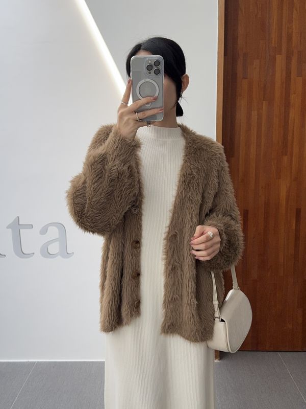 /現貨/貴氣感舒服毛毛外套 