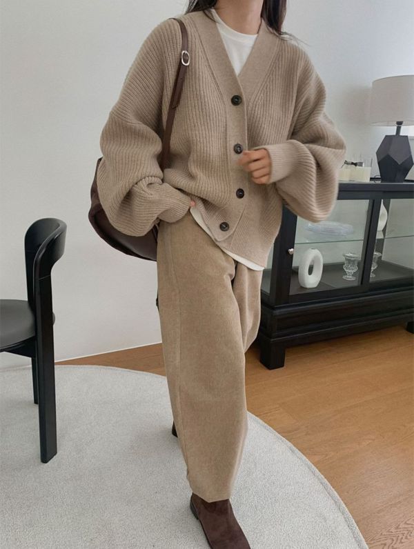 質感落肩垂墜寬袖羊毛外套 