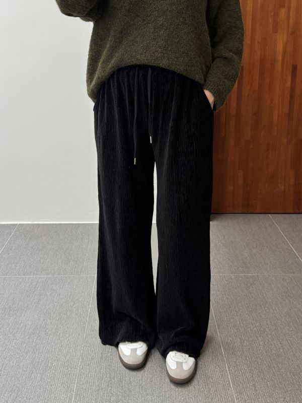 /現貨/冬天的絨面修身皺皺褲 