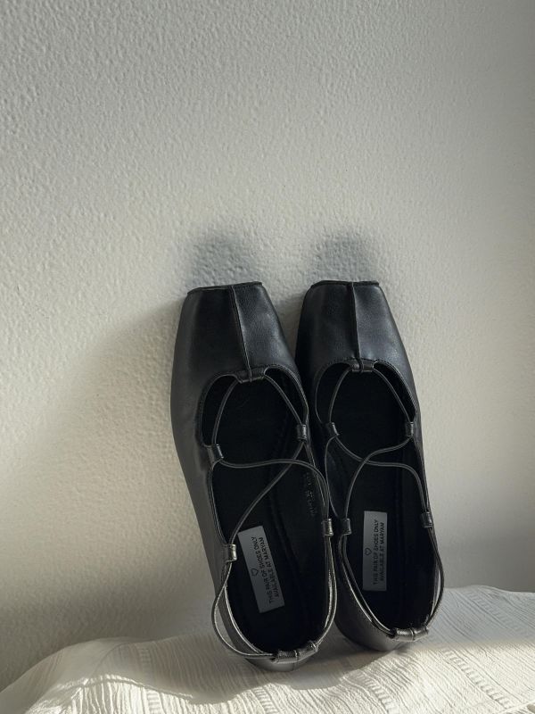 交叉綁帶芭蕾鞋 