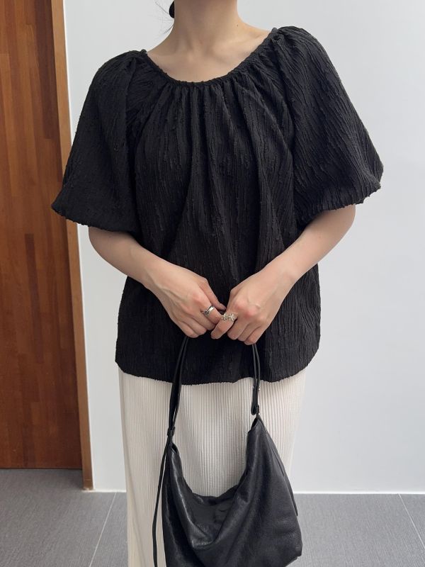 優雅澎袖立體紋上衣 