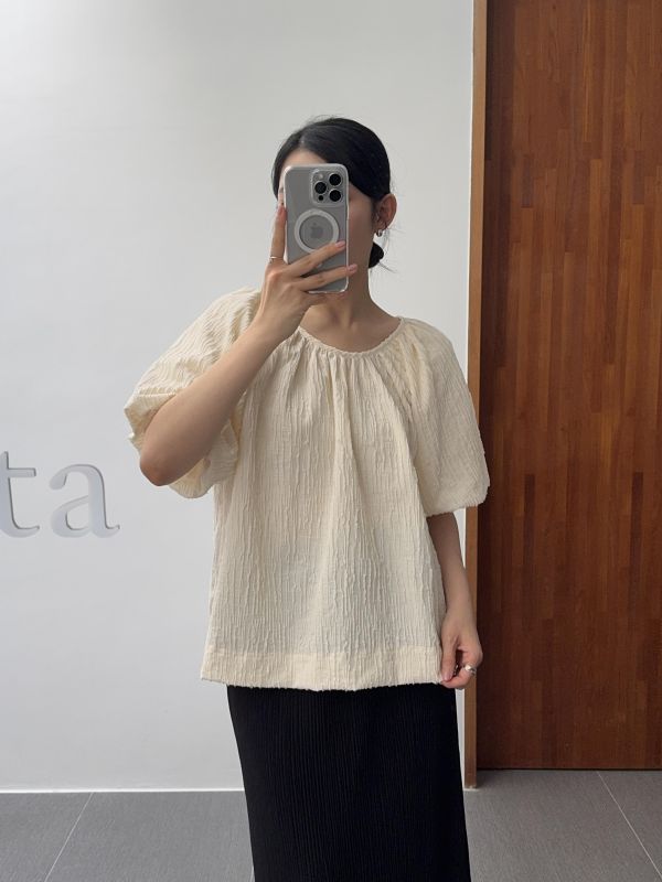 優雅澎袖立體紋上衣 