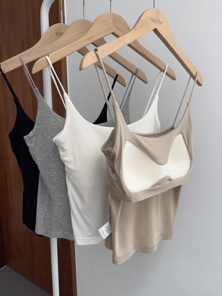 必備的那件bra top 