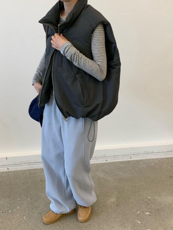 簡約無壓紋鴨絨背心 