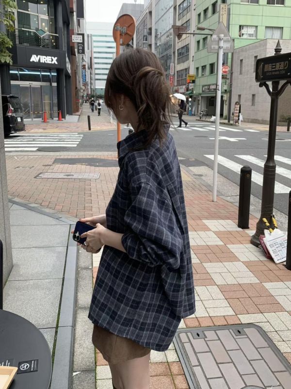 耐看藍色系格紋襯衫 