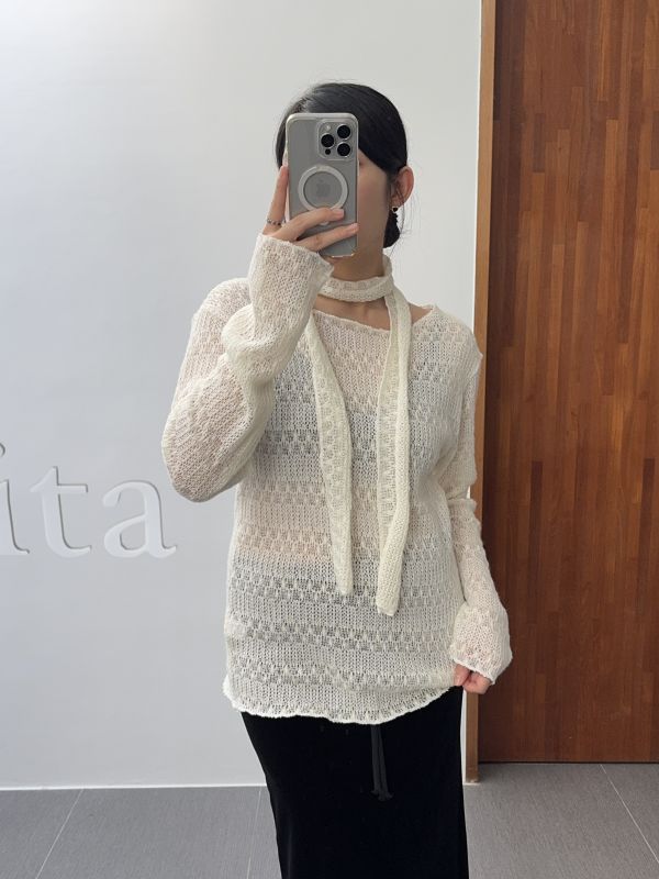 優雅小圍巾簍空針織衣 