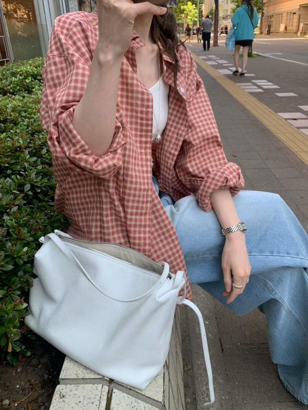 溫柔小姐姐的格紋襯衫 